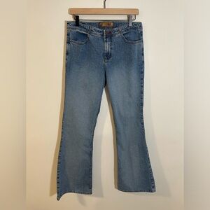 Vintage LEI Throwback Denim Jeans Flare Leg Size 11 Lighter Wash Y2K